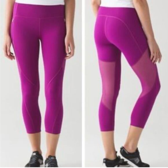 Lululemon Cropped Legging with Mesh Panels in Magenta - Size 6 - Picture 1 of 4
